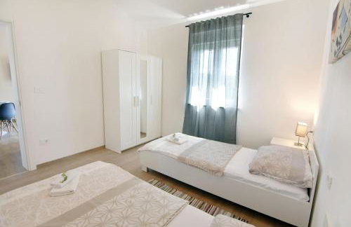 Modern holiday home with shared pool - Foto 19