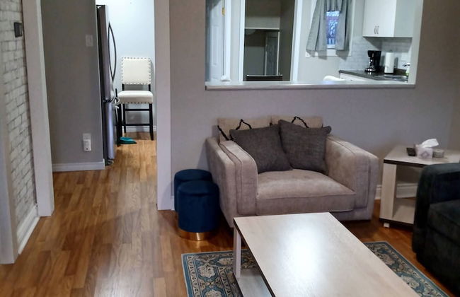 Toronto Furnished Living- Niagara Falls - Photo 11