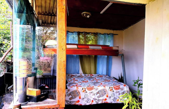 Linda Casita - Photo 2