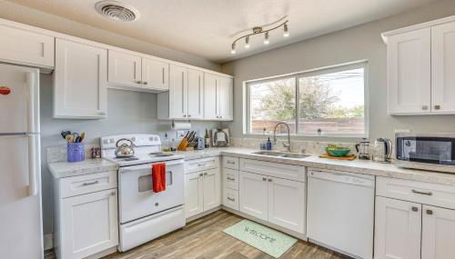 Dog-Friendly North Las Vegas Home about 9 Mi to Strip! - Foto 2