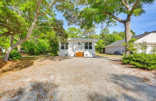 Modern Oak Island Escape 1 Mile to Long Beach! - Foto 38