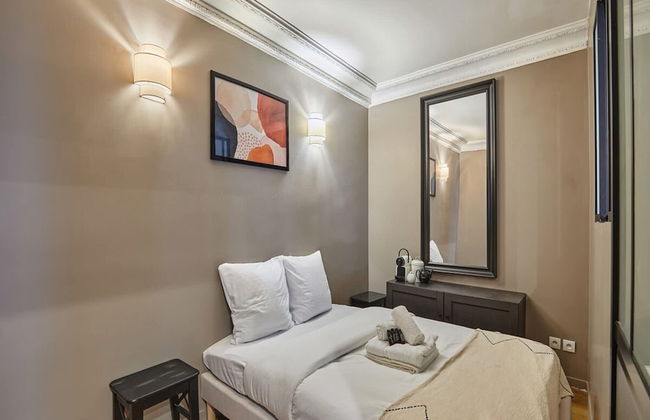Charming Apartment Center of Paris by Studio Prestige - Photo 3