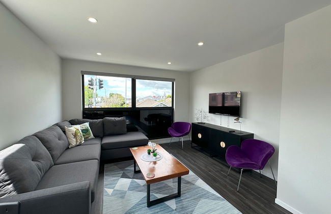 Royal Residency - Photo 13