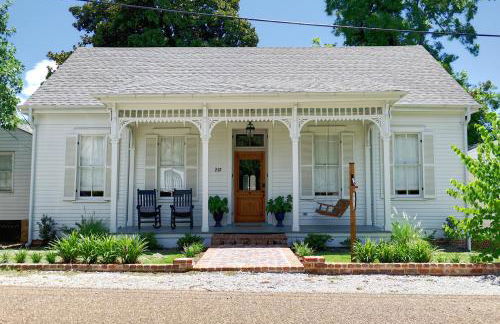 Katie's Cottage in Natchez, Charming Historic Home - Foto 23