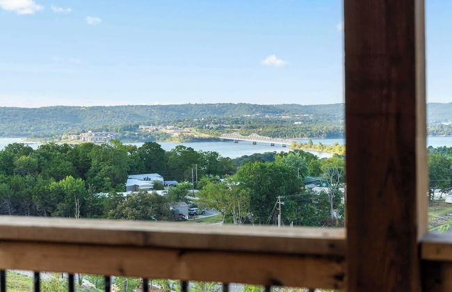 A Birds Eye Bridge View - 5 BDR w/ Private Hot Tub - Foto 45