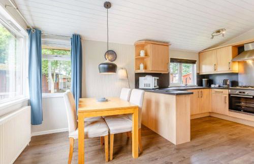 Kingham Lodge - Photo 4