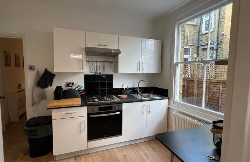 2 Bedroom flat 10 min walk to tube - Foto 13