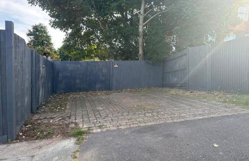 Woodingdean Contractor Pad - FREE Car & Van Parking - Foto 4