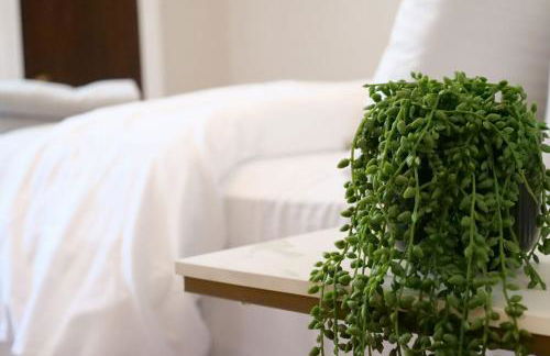 The Knocking Bird- Mins to CLE Clinic - Foto 25