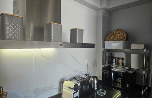 Frente al Mar Primera Linea de Playa Samil - Foto 11