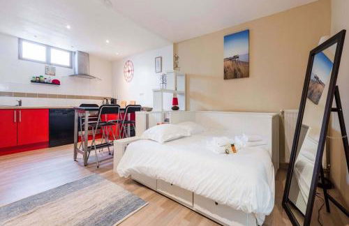 studio next to bordeaux city center with a terrace - Foto 8