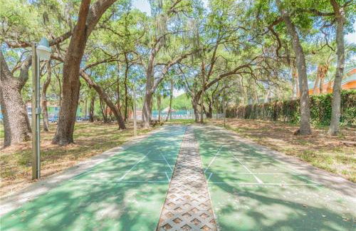 Affordable Two Bedroom Tropical Condo - Private Beach, Pools, Hot Tub - Foto 57