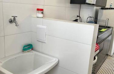 Apê 212 - Piscina, Churrasqueira, 2 Quartos a 600m da Orla Central - Foto 10