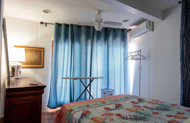 Spacious Villa On The Beach - Photo 8