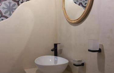 Valia's Beach Studios - Photo 3