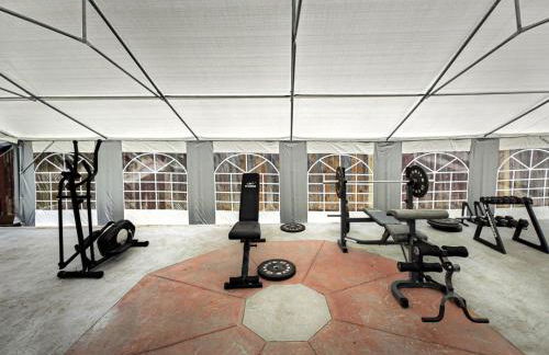 Luxury Spanish Style Getaway - Foto 69