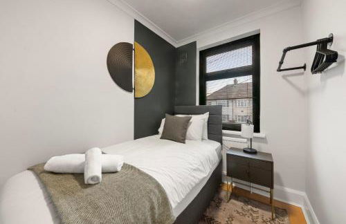 Acton 4BR House I Contractors I Families I Parking - Foto 10