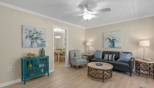 Coastal Home with Inground Pool - Foto 5