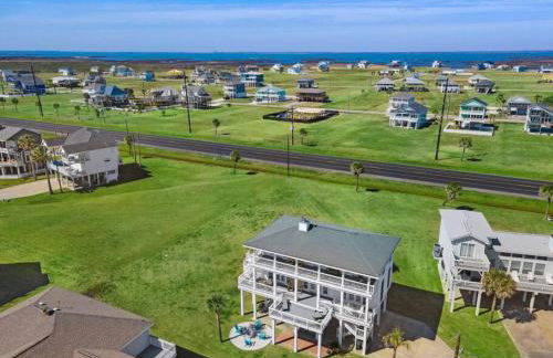 Huge beach house with great views, steps from sand - Foto 54