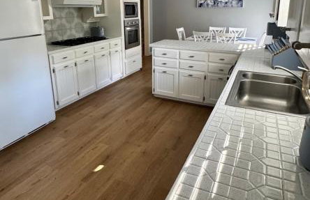 Cozy Family Getaway! - Photo 9