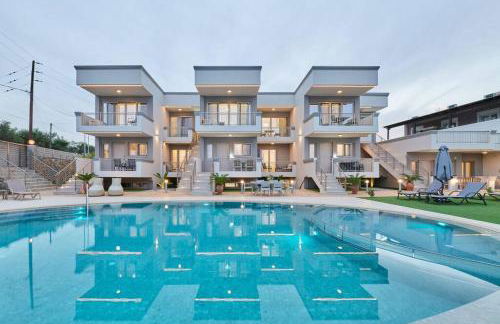 Superior family apartment w/pool dining area - Photo 44