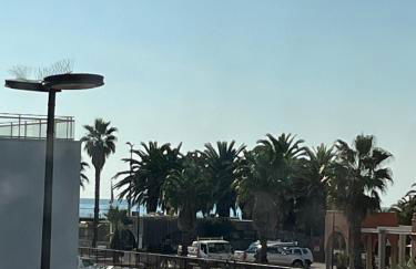 Wi Fi,vue marina ,parking ,plage à pied - Foto 2