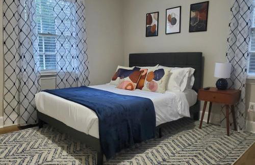 Cheerful 2 BR Near Colleges, Downtown, Attractions - Foto 26