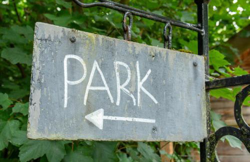 Cosy and eco-friendly cabins next to 16th century pub - Foto 13
