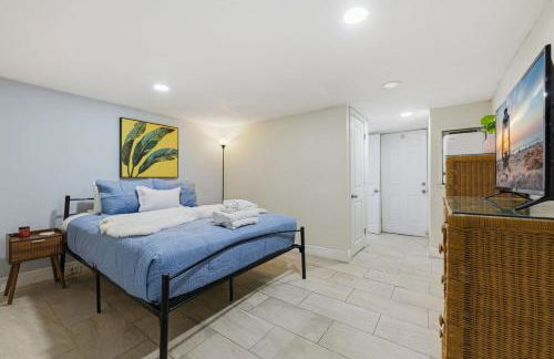 Cozy 1BR • Courtyard + Shared Deck - Foto 20