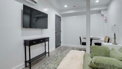 Sojourn Studio Cosmopolitan Pad 5 Min from Metro - Foto 5