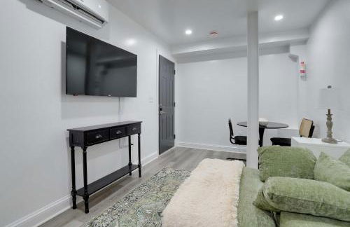 Sojourn Studio Cosmopolitan Pad 5 Min from Metro - Foto 5