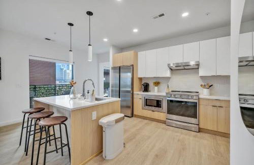 HUGE downtown corner unit- Pool-Gym-Walk 2 Broadway - Foto 9