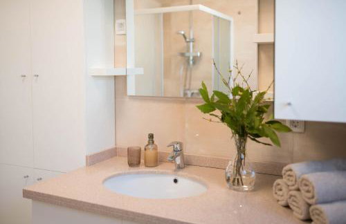 Apt GioAn Novigrad, 500m to Sea, private heated Jacuzzi, BBQ, free parking - Photo 31