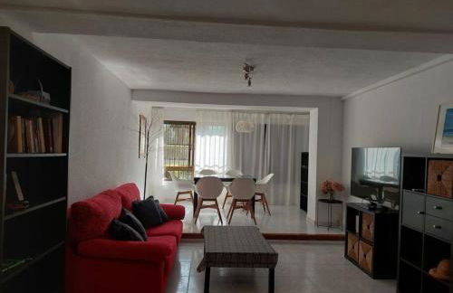 Apartamento, piscina y playa - Photo 1