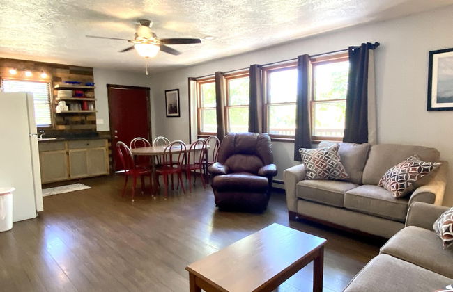 Calm Waters Cabin Resort - Photo 52