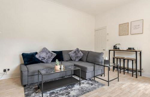 5min to Huddersfield Royal Infirmary Hospital - Foto 4