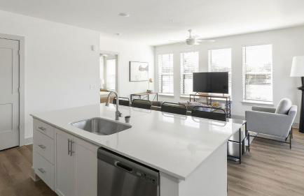 Landing Beautiful 1BD Gym Clubhouse - Foto 45