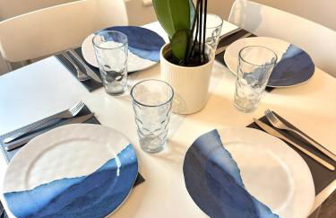 Brand-new flat, King Bed, Sofa Bed with full kitchen, Wi-Fi, self check-in Central location near everything - Foto 39