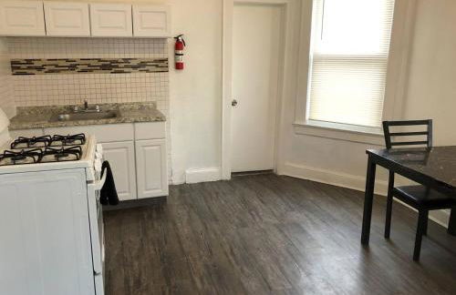 Spacious 2-bedroom apartment with 1-bathroom and private street entrance, MetLife Stadium FIFA World Cup 25 minutes away - Foto 9