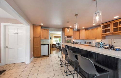 Spacious Home Hot Tub 2 Living Rooms Pets OK - Foto 16