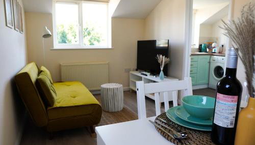 Cosy Apartment with Office & Parking in Cranfield - Foto 3