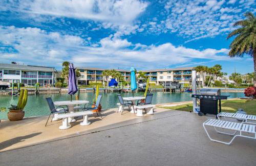 Funshine Pointe Capri - Photo 18