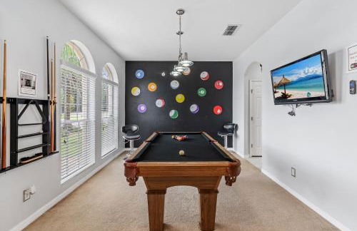 12 Min to Disney Heated Pool Family-Friendly BBQ Game Room & Sleeps 16 Guests - Foto 4