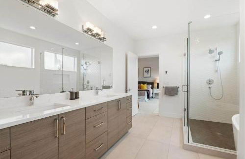 New House with Chef's Kitchen and Spa-like Suite - Foto 25