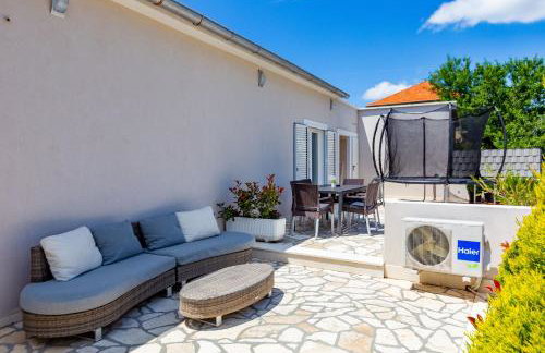 Serene Escape Near Zadar With Private Pool & Charming Outdoor Oasis - Foto 115