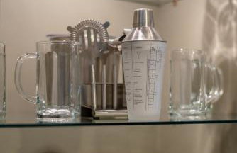 Serene POOL & Firepit in Stunning Home By Airport - Foto 34