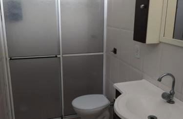 Carnaval a partir 5 diárias - 15 pessoas- Linda Casa de praia com Super piscina 12x5 Novinha com 3 níveis, Wi-Fi, Tv led,jardim , churrasqueira completa - Photo 43