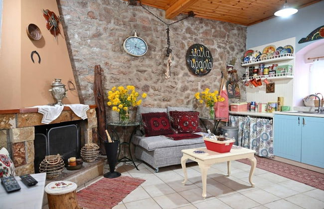 Kalavrita Winter Retreat - Homely Spacious Chalet - Foto 1