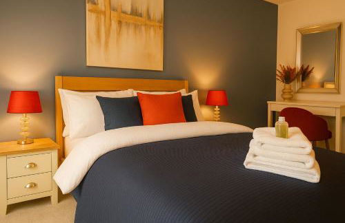 Elegant Windsor Flat - Short Walk to Windsor Castle, River Thames & Train Station - Foto 9