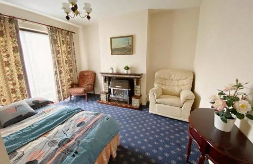 Barking London House sleeps 12 - parking - train tube - airport - Foto 33